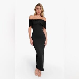 Chic Strapless Black Evening Gown